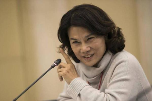 董明珠八字解密：从命运轨迹看格力传奇背后的成功密码