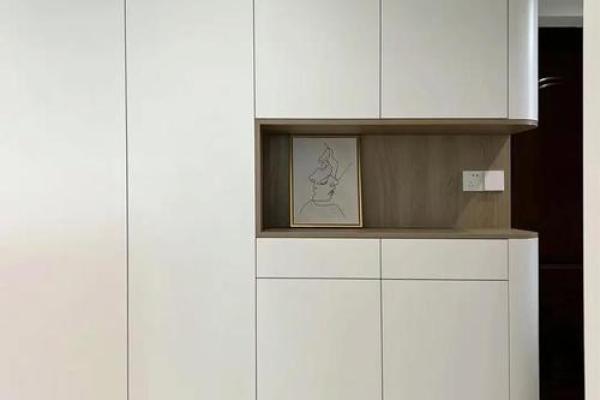 反光家具如何影响家居风水及摆放技巧