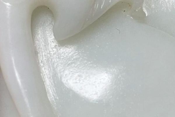 传世之美：玉石在艺术中的应用