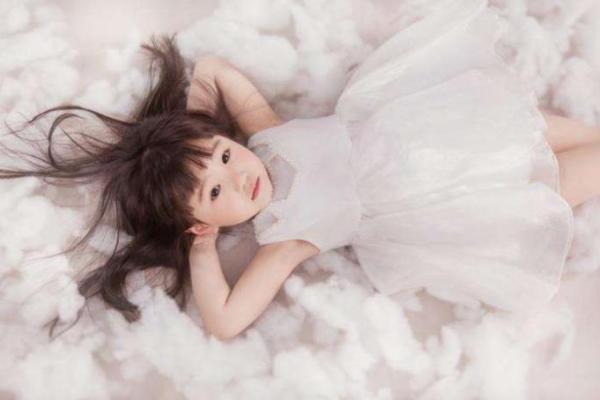 八月鸡宝宝名字推荐:给你的宝贝最美的祝福 八月鸡宝宝名字推荐:给你的宝贝最美的祝福