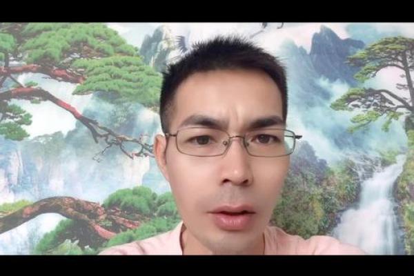 从高官祖坟风水看家族权力与财富的传承