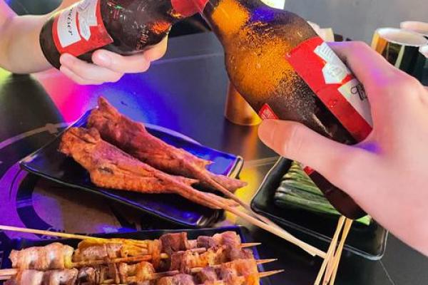 畅饮酒吧新潮流：不可错过的特色酒