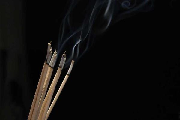 曹德旺生辰八字揭秘：成功背后的命理密码