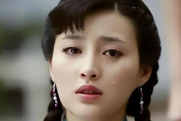 电影生辰八字揭秘：如何从命理角度看演员与角色的命运交织