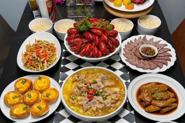 农历中秋节必备的美食与家庭聚会指南 农历中秋节必备的美食与家庭聚会指南
