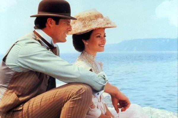 1981年:时光倒流,重温岁月流转的万年历传奇 1981年:时光倒流,重温岁月流转的万年历传奇