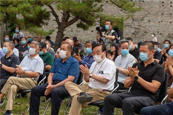 1966年：风云变幻，岁月如歌