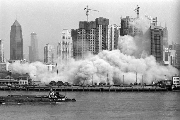 2000年:千年之交的辉煌瞬间,万年历揭秘 2000年:千年之交的辉煌瞬间,万年历揭秘