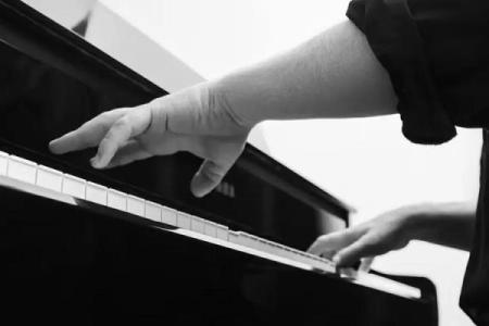 从基础到高手，钢琴五行让你事半功倍