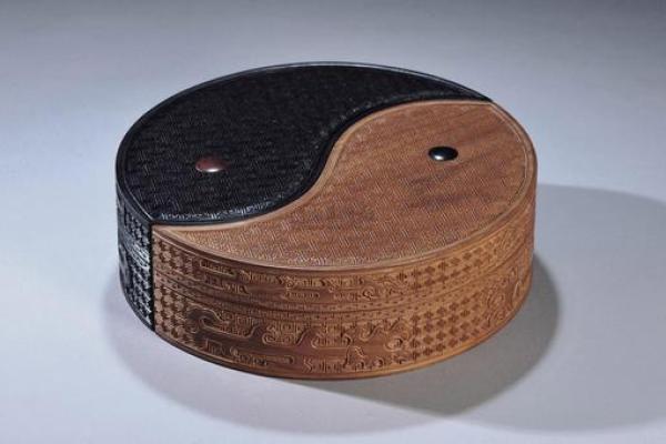 胞胎日命理的深度解析与应用探索 胞胎日命理的深度解析与应用探索